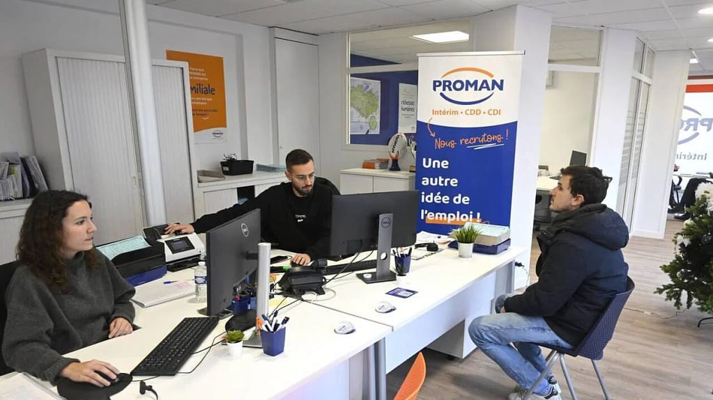 candidat dans une agence d'intérim