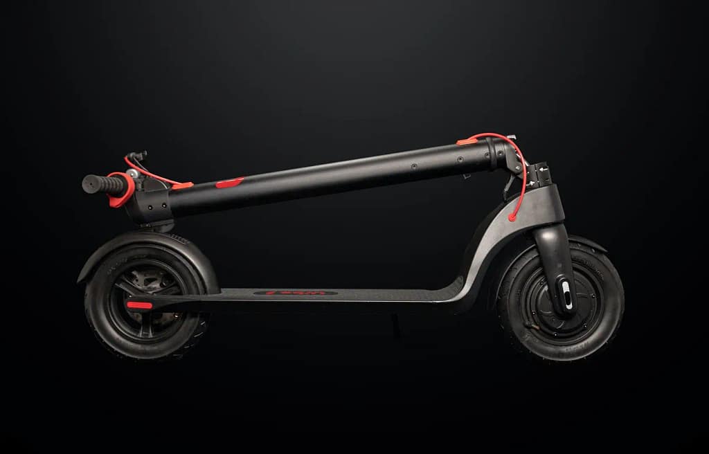 trottinette électrique de marque Xiaomi repliée
