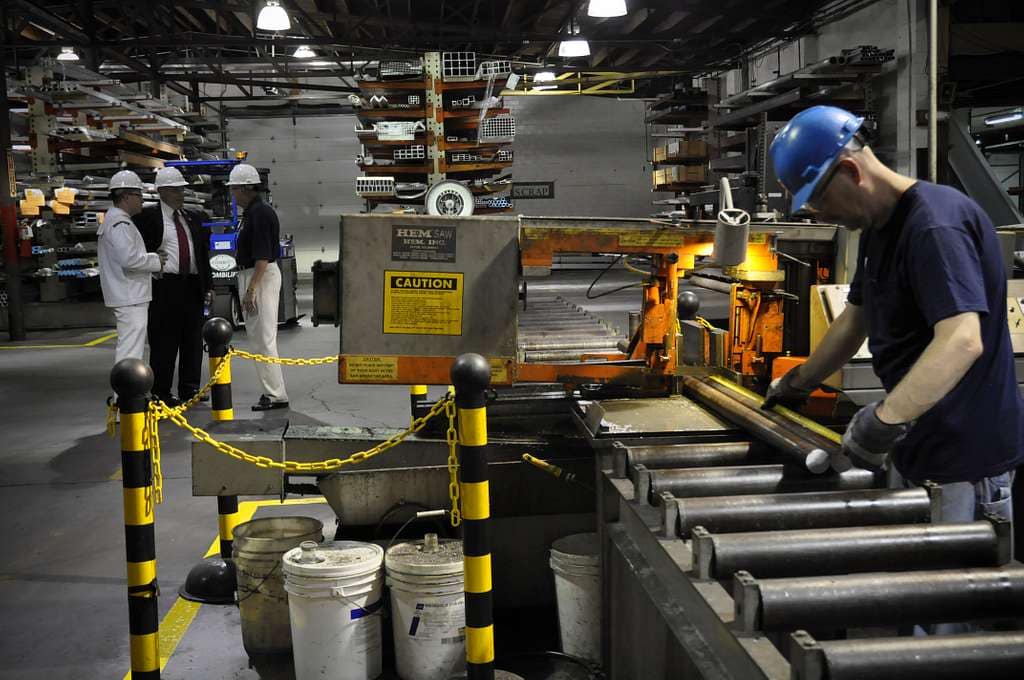 usine de fabrication de vis