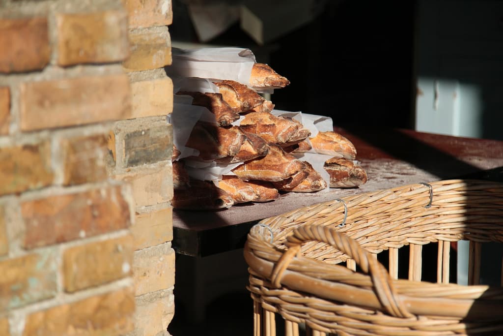 baguettes françaises dans une boulangerie