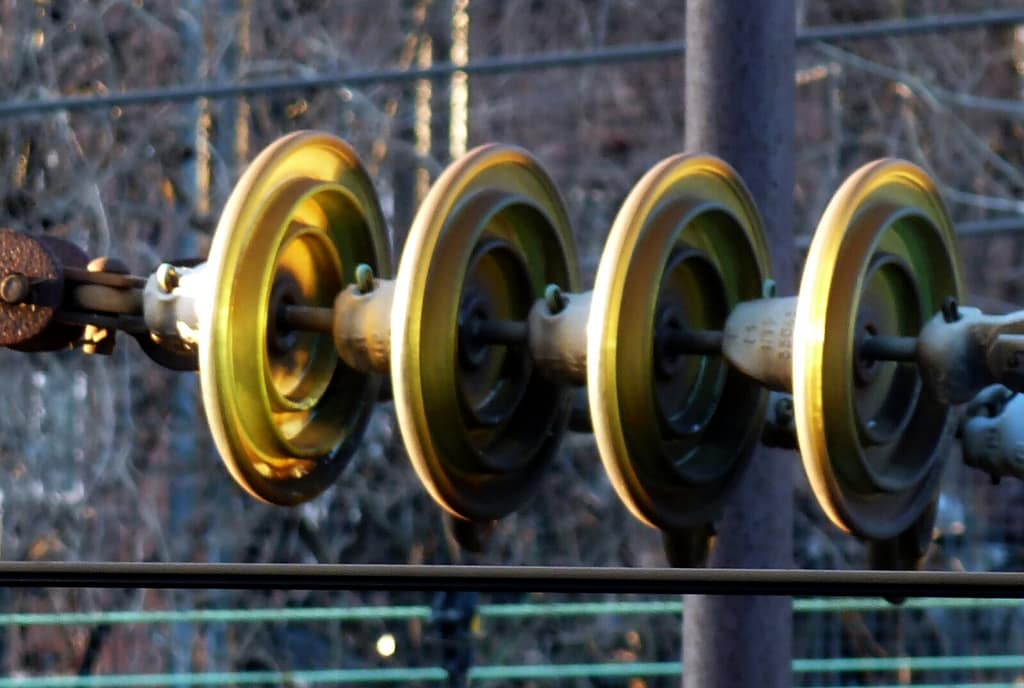 céramique isolant un câble d'électricité