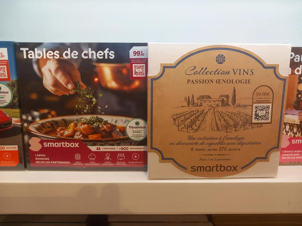 Deux coffrets cadeaux pour le vin et les restaurants