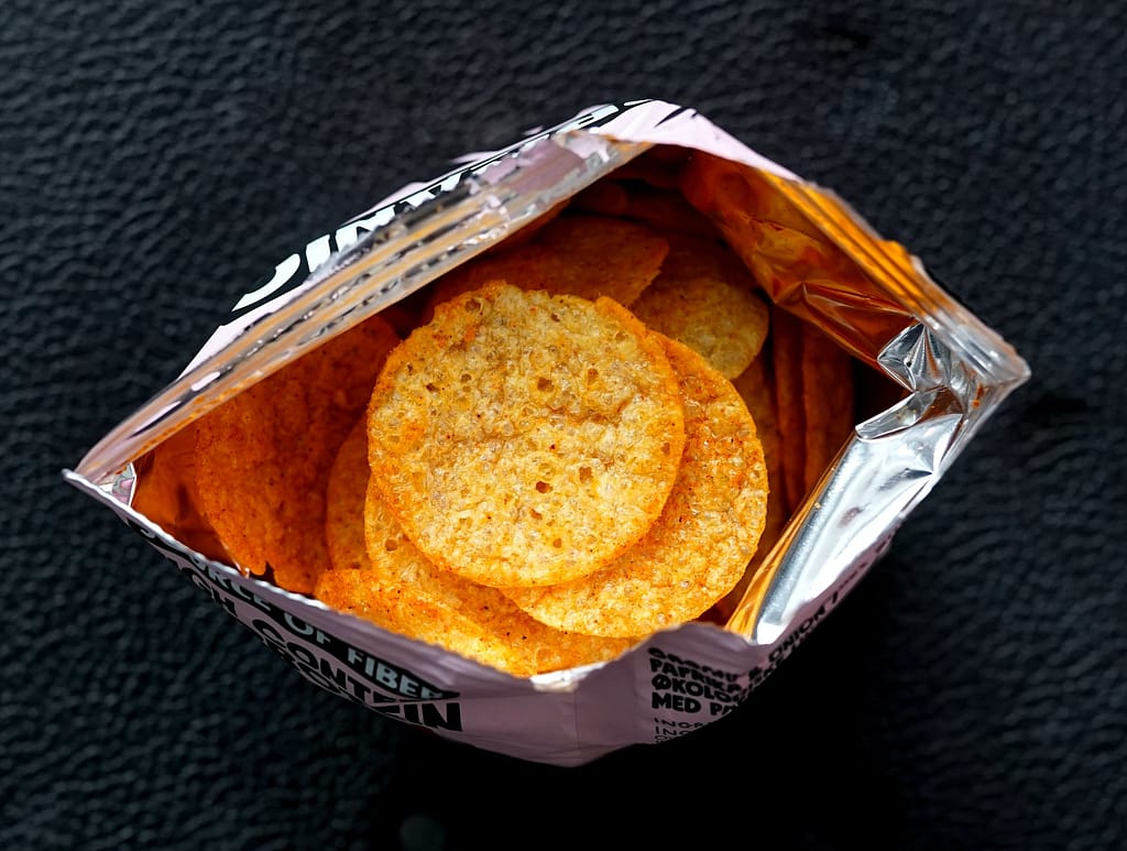 paquet de chips ouvert