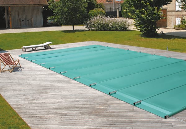 bâche de piscine pour l'hiver