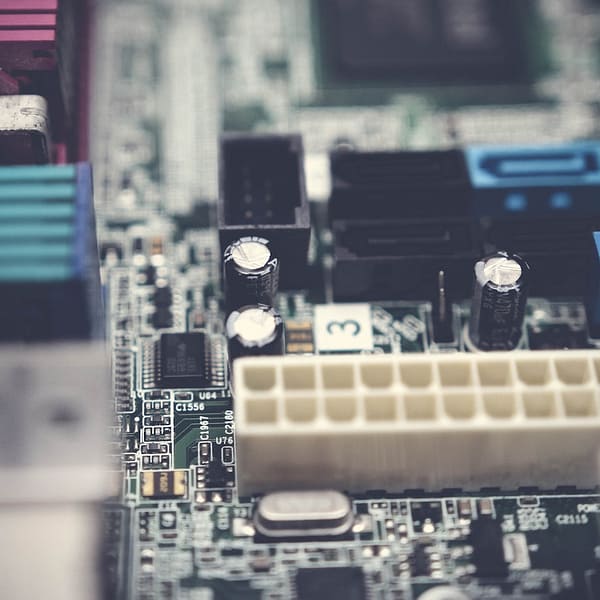 carte électronique et ses composants