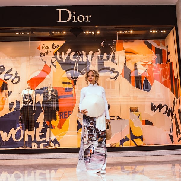 devanture d'un magasin Dior