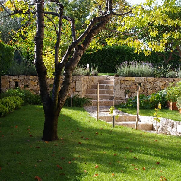 Maison qui a fait appel à un paysagiste