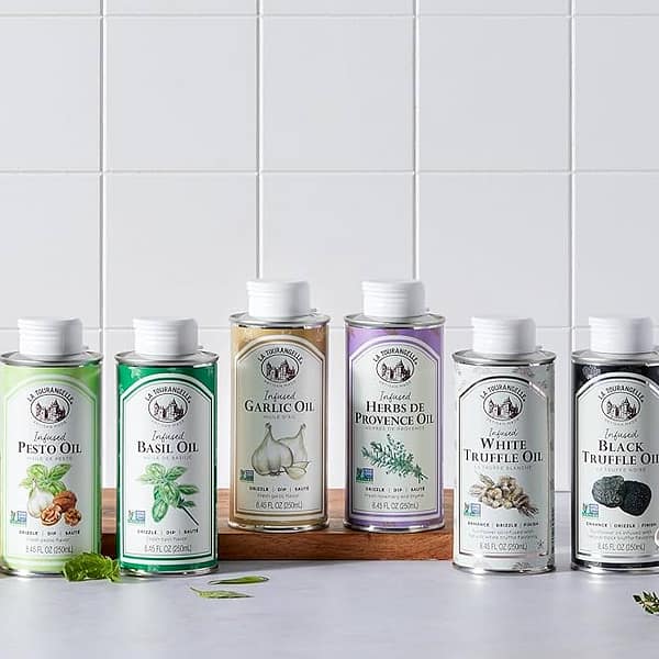 plusieurs bidons d'huile de goût